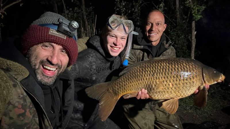 Wielka wędkarska przygoda: pod wodą